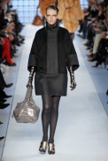 desfiles-loewe-parisinverno2007rtw-115