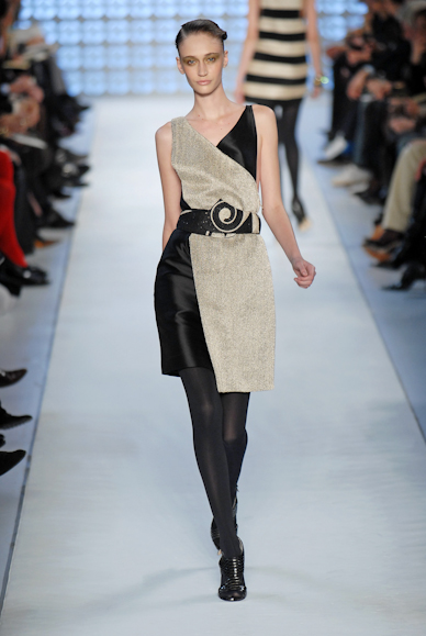 desfiles-loewe-parisinverno2007rtw-124