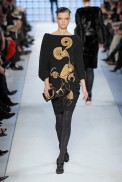 desfiles-loewe-parisinverno2007rtw-131