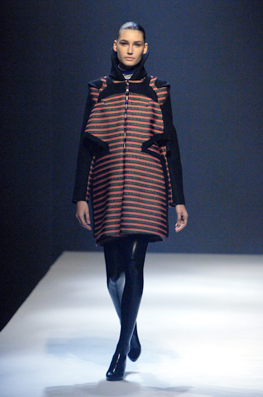 desfiles-husseinchalayan-parisinverno2007rtw-101