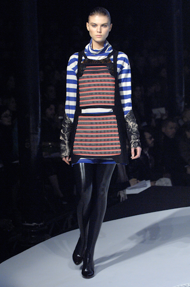 desfiles-husseinchalayan-parisinverno2007rtw-106