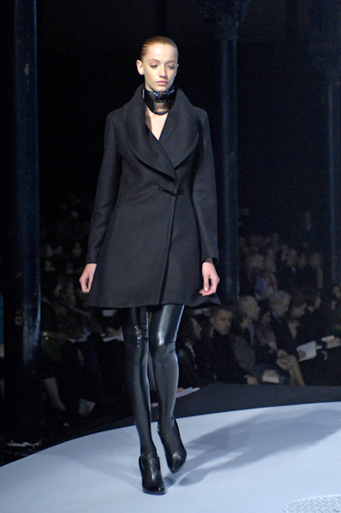 desfiles-husseinchalayan-parisinverno2007rtw-109