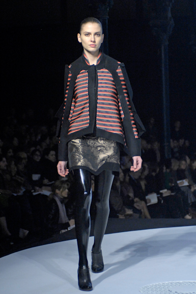 desfiles-husseinchalayan-parisinverno2007rtw-110