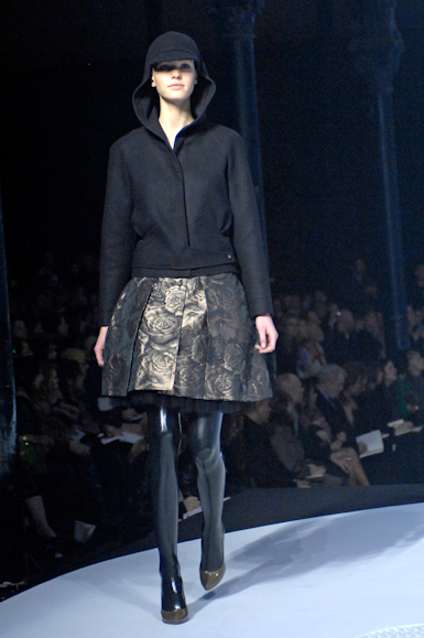 desfiles-husseinchalayan-parisinverno2007rtw-111