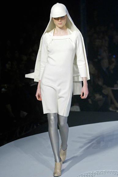 desfiles-husseinchalayan-parisinverno2007rtw-114