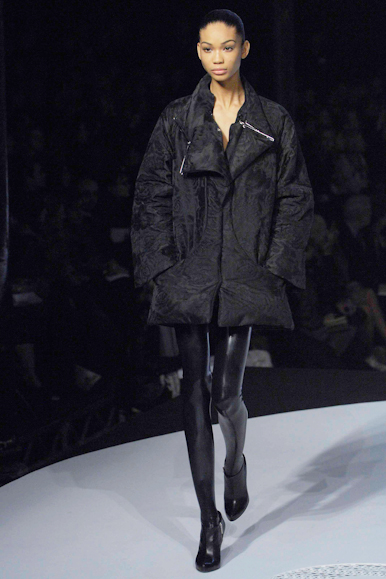 desfiles-husseinchalayan-parisinverno2007rtw-117