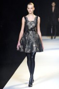 desfiles-husseinchalayan-parisinverno2007rtw-119