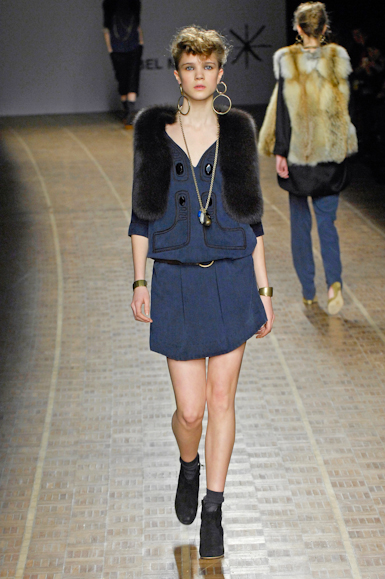 desfiles-isabelmarant-parisinverno2007rtw-142