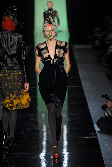 desfiles-jeanpaulgaultier-parisinverno2007rtw-129