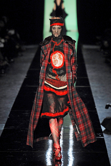 desfiles-jeanpaulgaultier-parisinverno2007rtw-138
