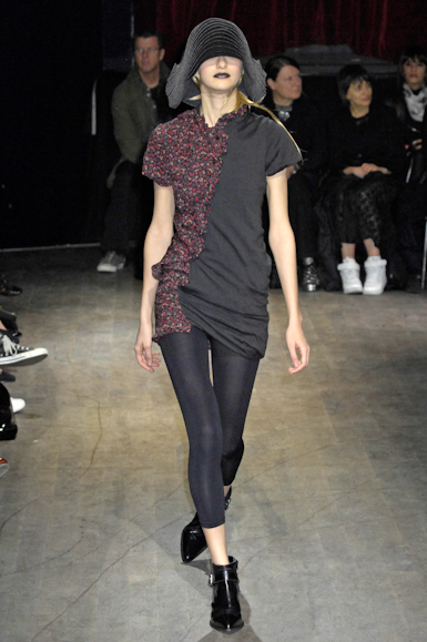 desfiles-junyawatanabe-parisinverno2007rtw-116