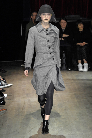 desfiles-junyawatanabe-parisinverno2007rtw-135