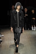 desfiles-junyawatanabe-parisinverno2007rtw-139