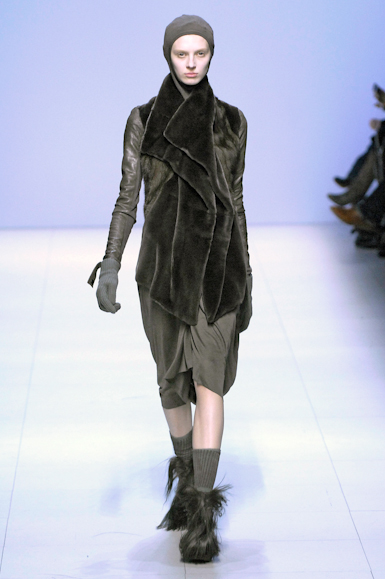 desfiles-rickowens-parisinverno2007rtw-114
