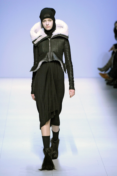 desfiles-rickowens-parisinverno2007rtw-125