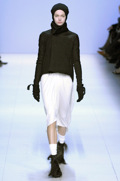 desfiles-rickowens-parisinverno2007rtw-132