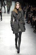 desfiles-burberry-milaoinverno2007rtw-105