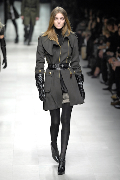 desfiles-burberry-milaoinverno2007rtw-105