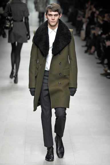 desfiles-burberry-milaoinverno2007rtw-110