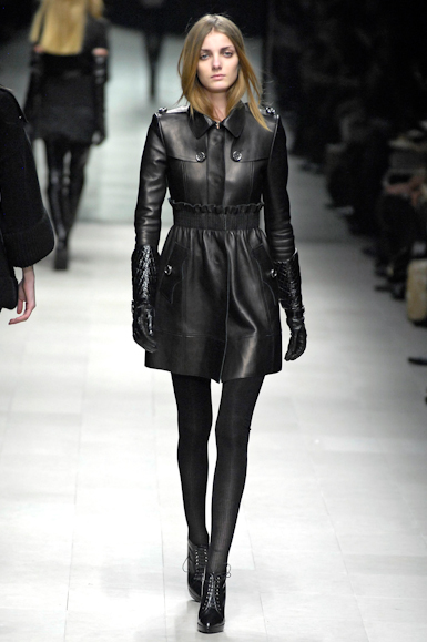 desfiles-burberry-milaoinverno2007rtw-123