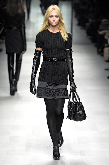 desfiles-burberry-milaoinverno2007rtw-129