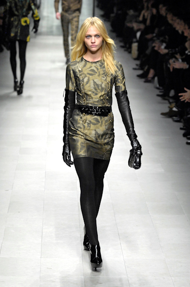 desfiles-burberry-milaoinverno2007rtw-151
