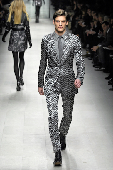 desfiles-burberry-milaoinverno2007rtw-155