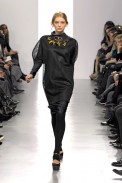desfiles-marni-mialoinverno2007rtw-140