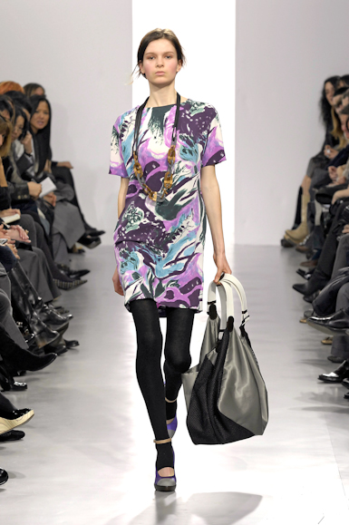 desfiles-marni-mialoinverno2007rtw-144