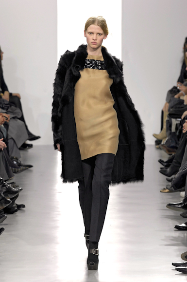 desfiles-marni-mialoinverno2007rtw-155