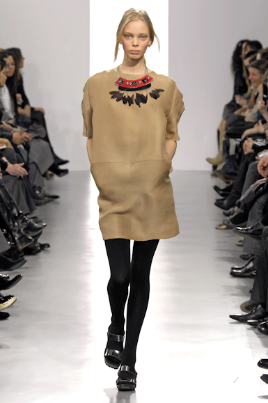 desfiles-marni-mialoinverno2007rtw-156