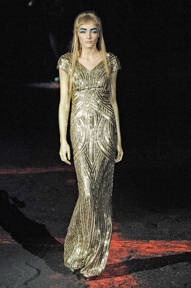 desfiles-amcqueen-parisinverno2007rtw-117
