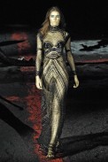 desfiles-amcqueen-parisinverno2007rtw-148