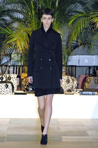desfiles-azzedinealaia-parisinverno2007rtw-121