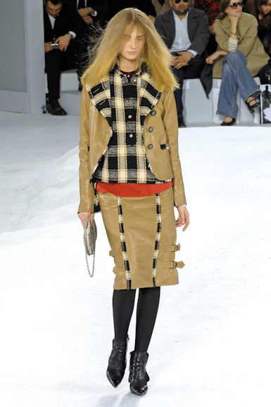 desfiles-chanel-parisinverno2007rtw-126