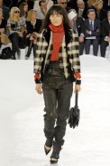 desfiles-chanel-parisinverno2007rtw-127