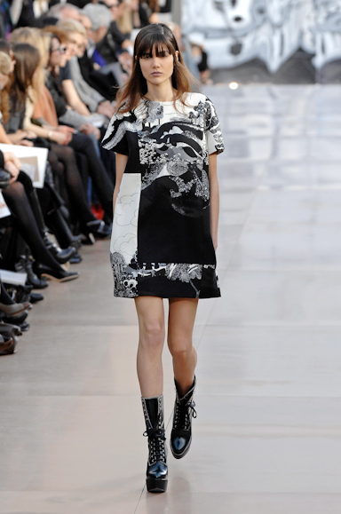 desfiles-chloe-parisinverno2007rtw-117