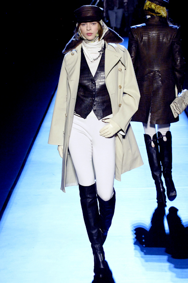 desfiles-hermes-parisinverno2007rtw-117