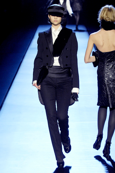 desfiles-hermes-parisinverno2007rtw-143