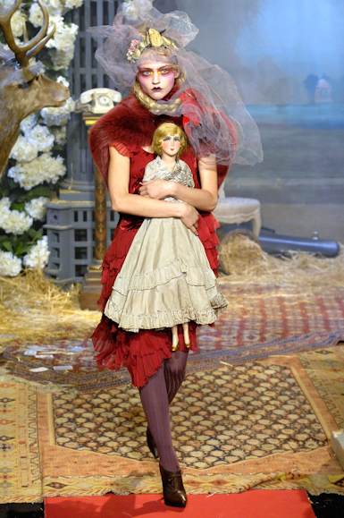 desfiles-johngalliano-parisinverno2007rtw-108