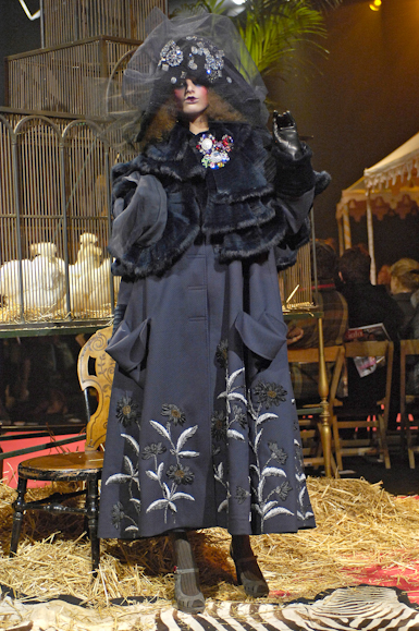 desfiles-johngalliano-parisinverno2007rtw-123