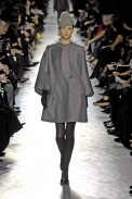 desfiles-ysl-parisinverno2007rtw-112