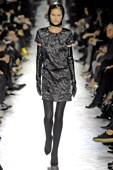 desfiles-ysl-parisinverno2007rtw-124
