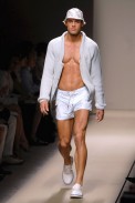 desfiles-bottegaveneta-milaoveraomen2008rtw-114