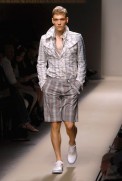 desfiles-bottegaveneta-milaoveraomen2008rtw-118