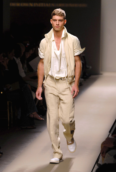 desfiles-bottegaveneta-milaoveraomen2008rtw-133