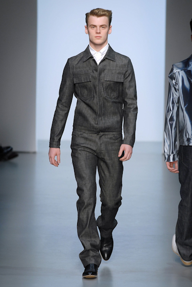 desfiles-calvinklein-milaoveraomen2008rtw-113