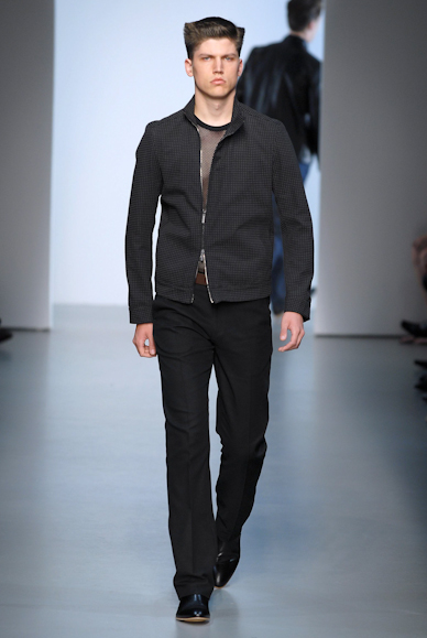 desfiles-calvinklein-milaoveraomen2008rtw-116