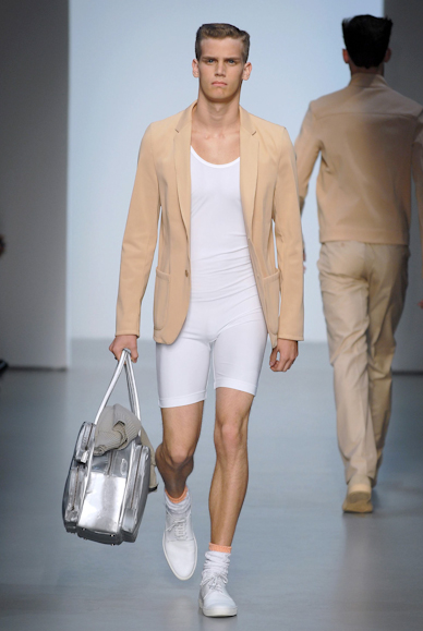 desfiles-calvinklein-milaoveraomen2008rtw-120