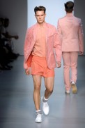 desfiles-calvinklein-milaoveraomen2008rtw-122